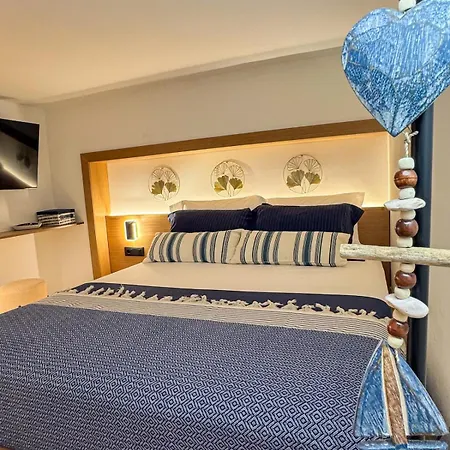 Vila51 Ocean Deluxe Apartment *